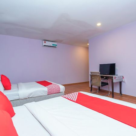 Oyo 503 Hotel Aromas Jb Джохор-Бару Екстер'єр фото